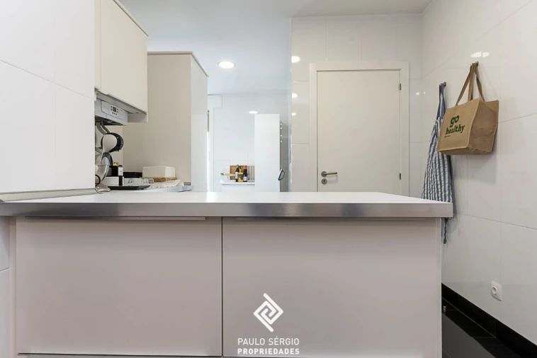 Apartamento T4 para Venda em Espinho Foto 16