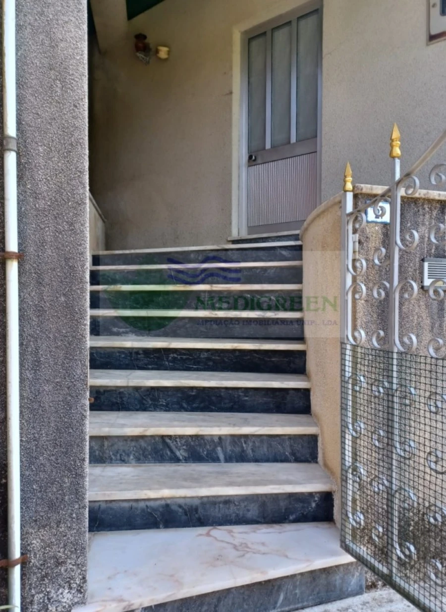 Moradia T3 para Venda em Rocas do Vouga Foto 2