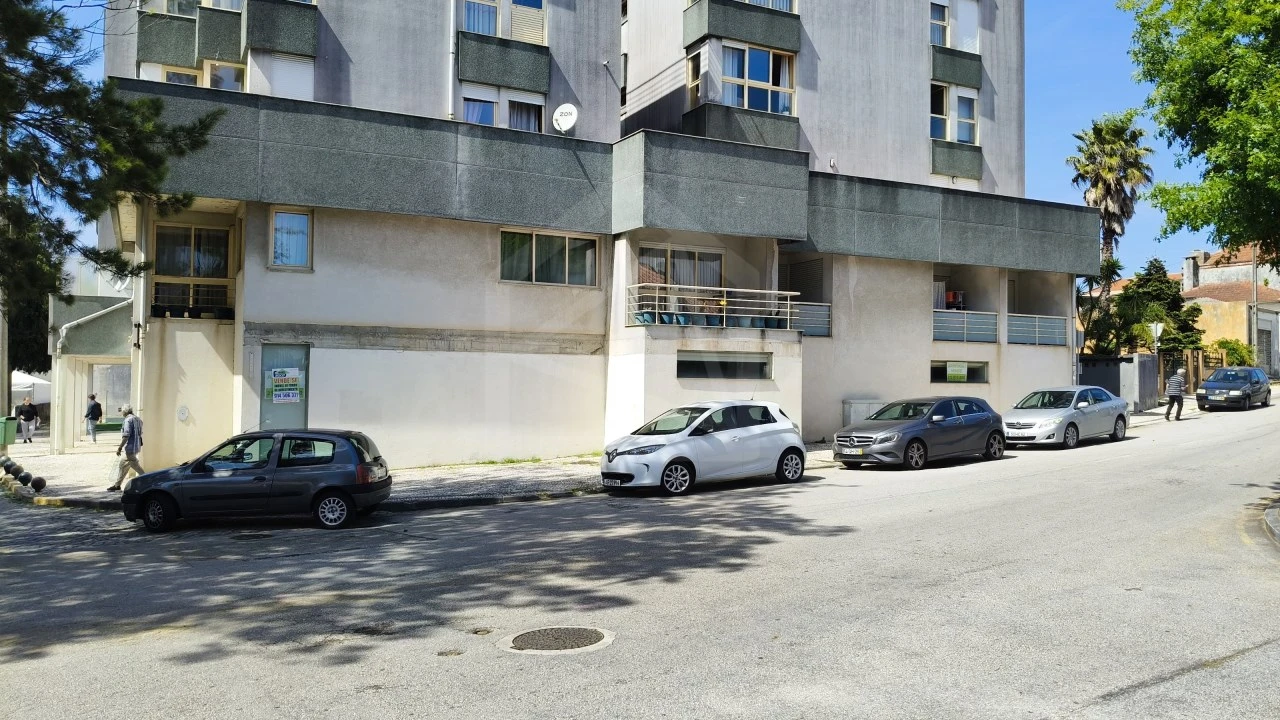 Loja para Venda em Cortegaça Foto 12