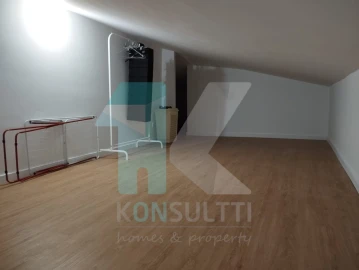 Apartamento T1 para Venda em Oeiras e São Julião da Barra, Paço de Arcos e Caxias
