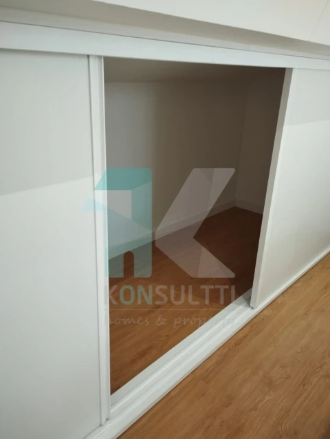 Apartamento T1 para Venda em Oeiras e São Julião da Barra, Paço de Arcos e Caxias