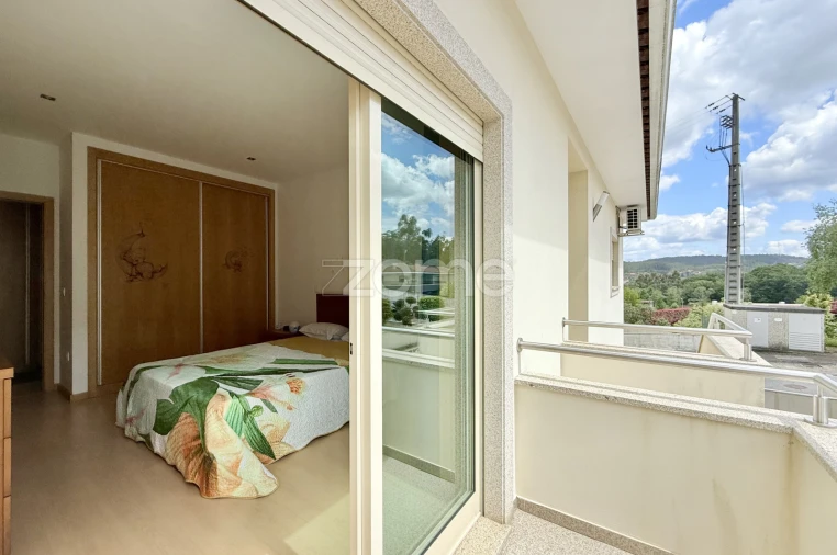 Moradia T3 para Venda em Arnoso (Santa Maria e Santa Eulália) e Sezures Foto 21