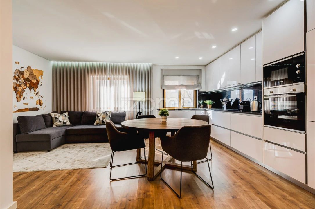 Apartamento T3 para Arrendamento em São Mamede de Infesta e Senhora da Hora Foto 3