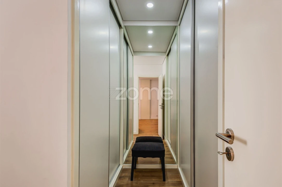 Apartamento T3 para Arrendamento em São Mamede de Infesta e Senhora da Hora Foto 17