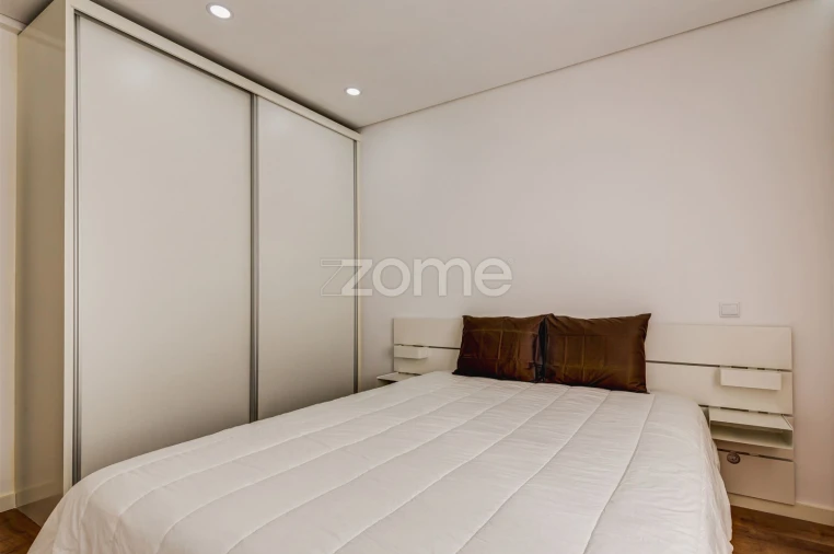 Apartamento T3 para Arrendamento em São Mamede de Infesta e Senhora da Hora Foto 10