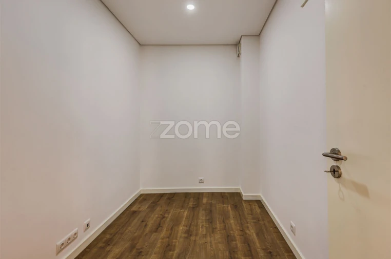 Apartamento T3 para Arrendamento em São Mamede de Infesta e Senhora da Hora Foto 18