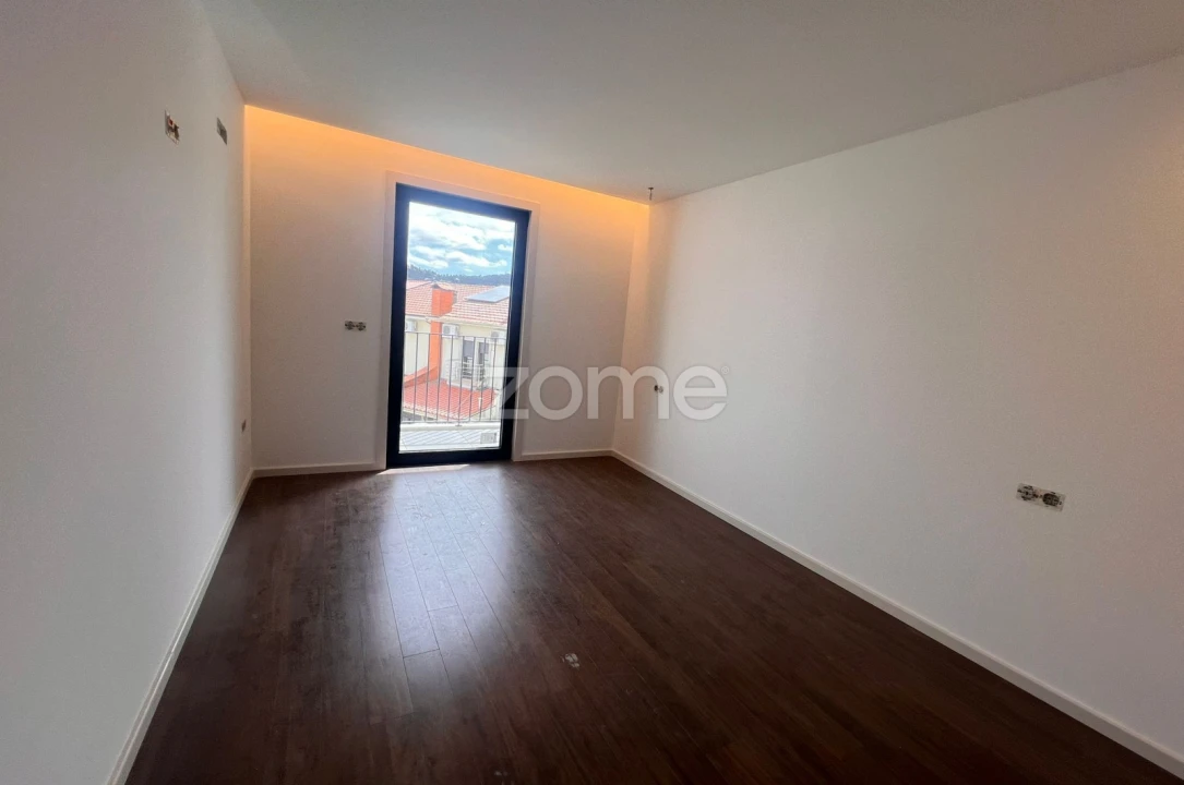 Moradia T4 para Venda em Valongo Foto 26