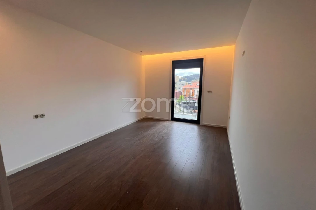 Moradia T4 para Venda em Valongo Foto 29