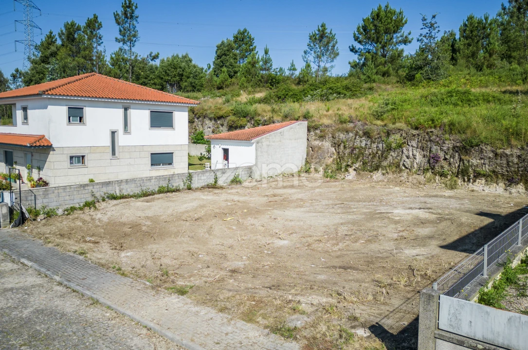 Moradia T3 para Venda em Rendufinho Foto 13