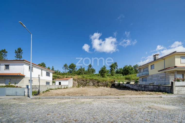 Moradia T3 para Venda em Rendufinho Foto 15