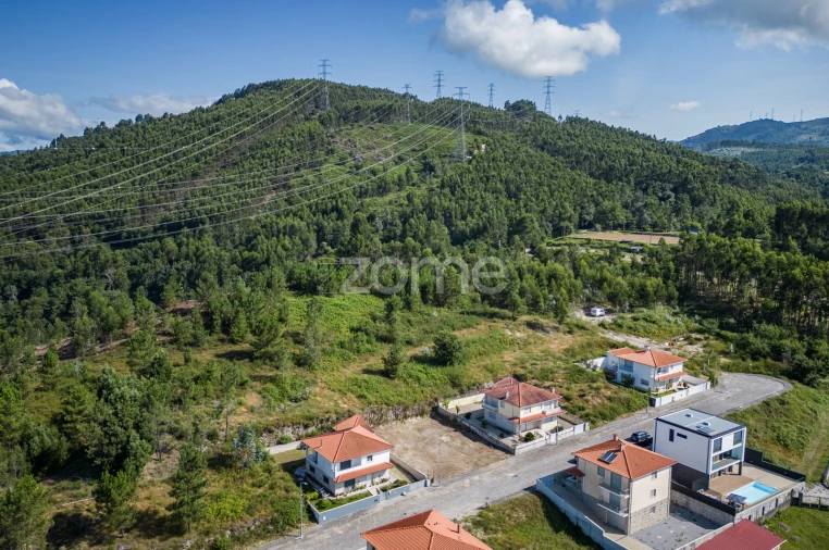 Moradia T3 para Venda em Rendufinho Foto 10