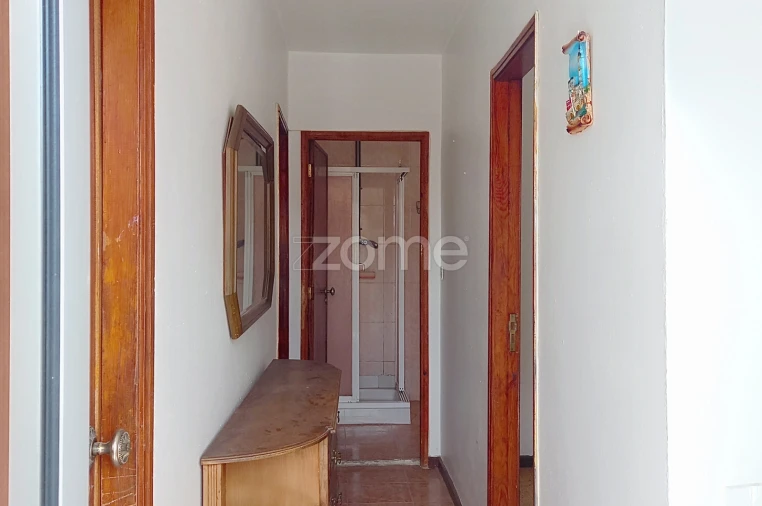 Moradia T3 para Venda em Paredes da Beira Foto 11