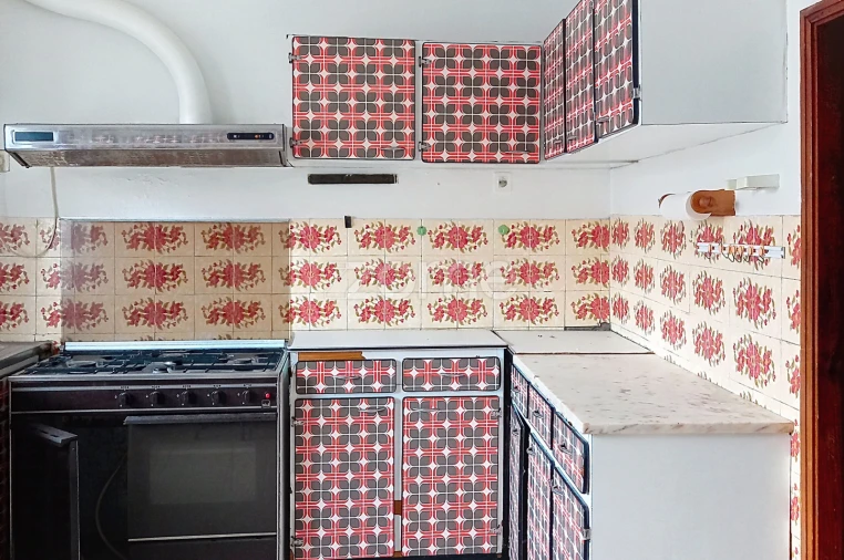 Moradia T3 para Venda em Paredes da Beira Foto 1