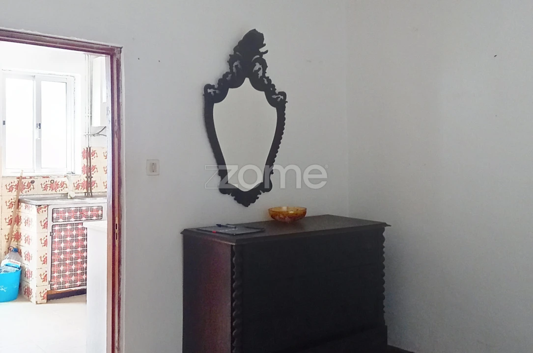 Moradia T3 para Venda em Paredes da Beira Foto 4