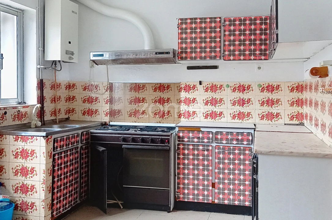 Moradia T3 para Venda em Paredes da Beira Foto 1