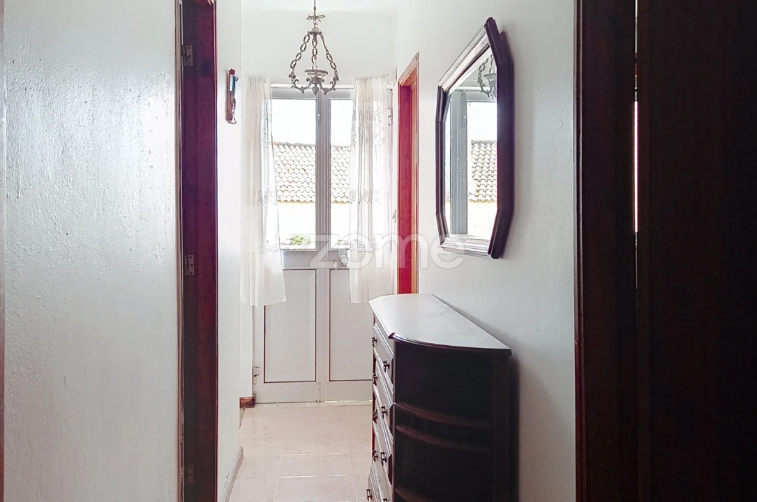 Moradia T3 para Venda em Paredes da Beira Foto 16