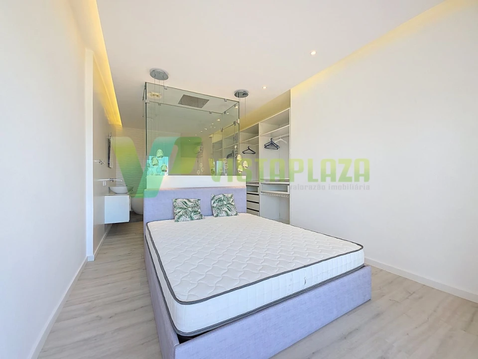 Apartamento T3 para Venda em Portimão Foto 18