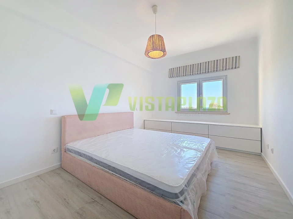 Apartamento T3 para Venda em Portimão Foto 16