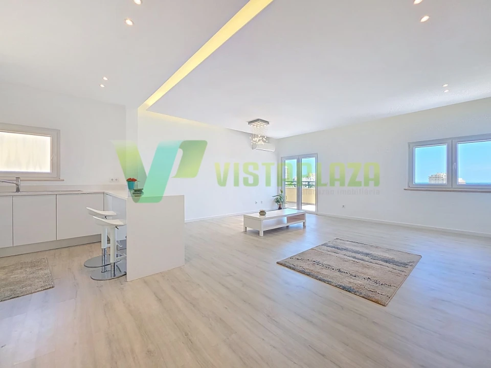 Apartamento T3 para Venda em Portimão Foto 7
