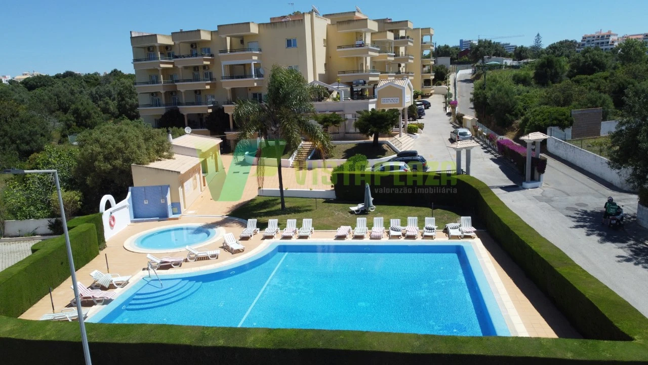 Apartamento T3 para Venda em Portimão Foto 32