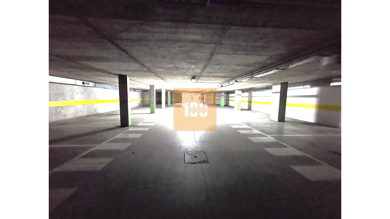 Garagem para Arrendamento em São Mamede de Infesta e Senhora da Hora Foto 9