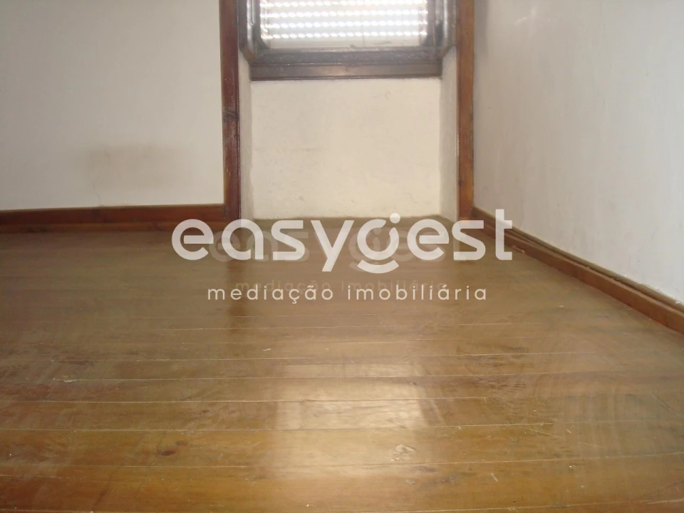 Moradia T3 para Venda em Almendra Foto 7