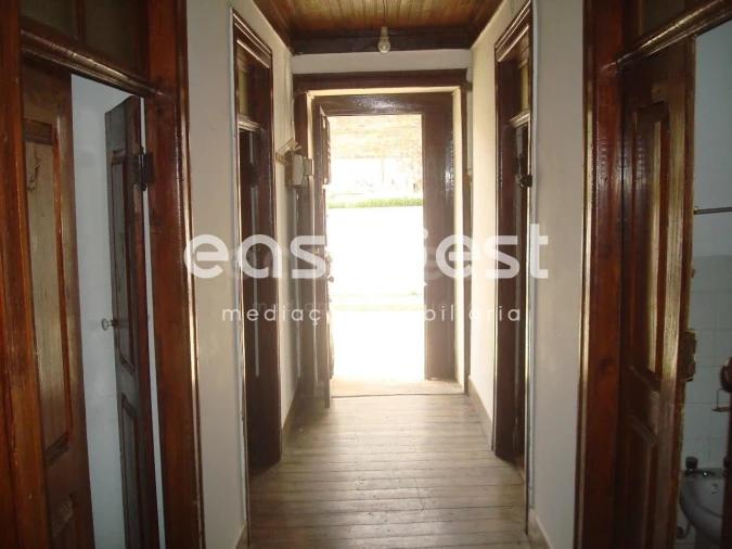 Moradia T3 para Venda em Almendra Foto 2