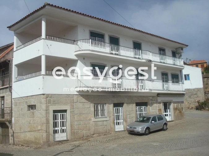 Moradia T5 para Venda em Horta da Vilariça Foto 2