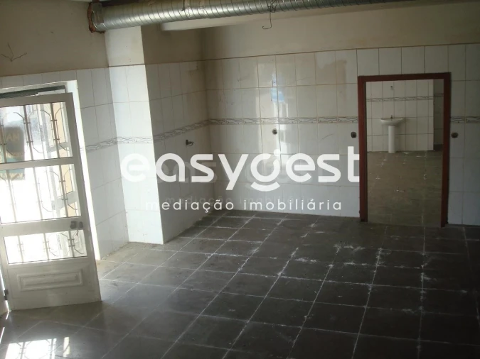 Moradia T5 para Venda em Horta da Vilariça Foto 5