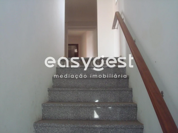 Moradia T5 para Venda em Horta da Vilariça Foto 8