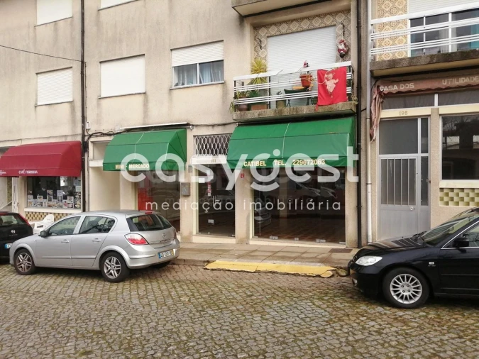 Loja para Venda em Alfena Foto 1