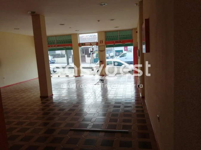 Loja para Venda em Alfena Foto 9