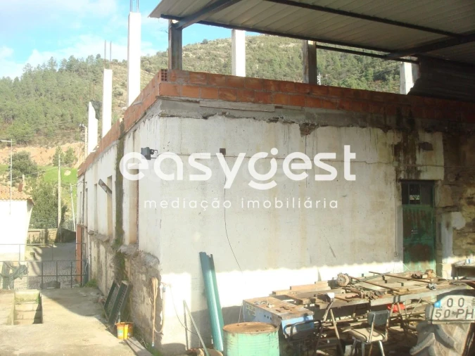 Armazém para Venda em Açoreira Foto 1