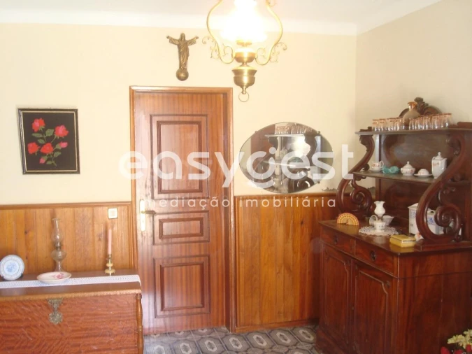 Moradia T4 para Venda em Almendra Foto 5