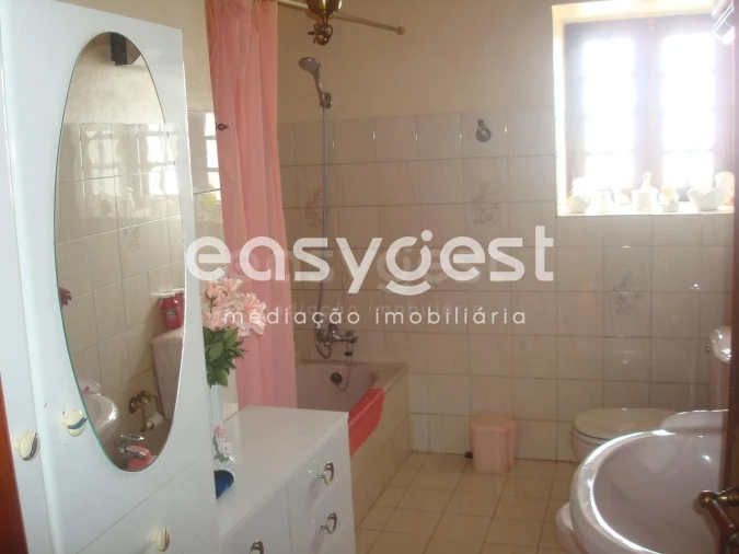 Moradia T4 para Venda em Almendra Foto 10