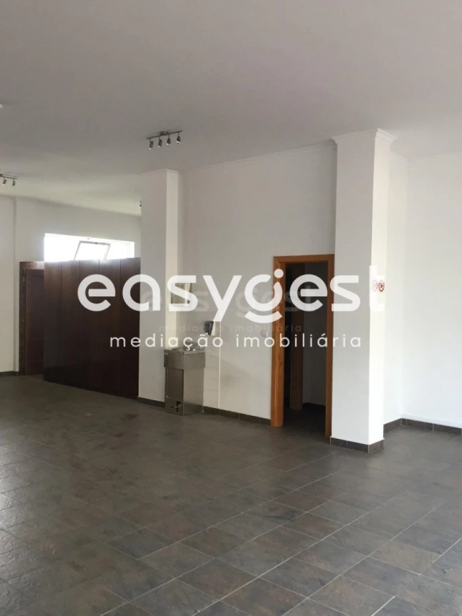 Loja para Venda em Torre de Moncorvo Foto 3