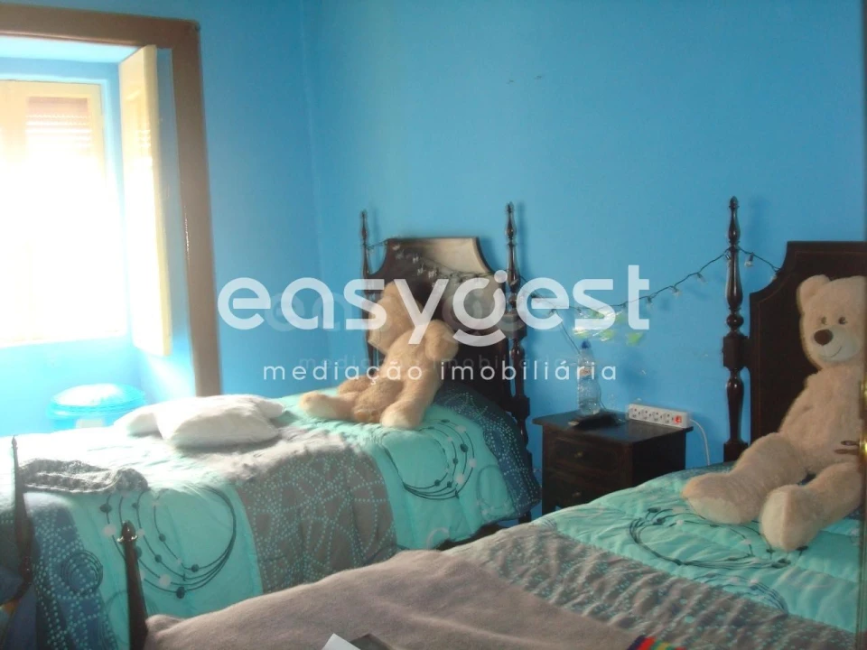 Moradia T5 para Venda em Almendra Foto 6