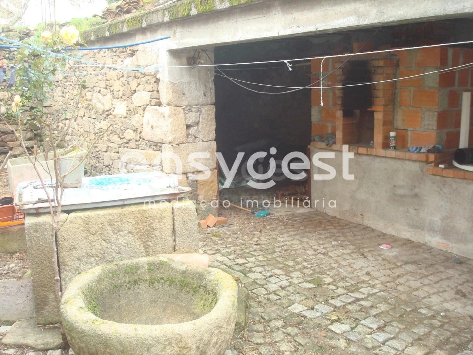 Moradia T5 para Venda em Almendra Foto 9