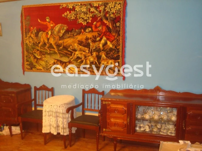 Moradia T5 para Venda em Almendra Foto 3