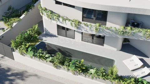 Moradia T4 para Venda em Santa Maria, São Pedro e Matacães