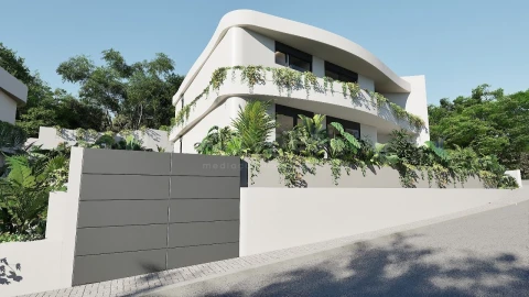 Moradia T4 para Venda em Santa Maria, São Pedro e Matacães