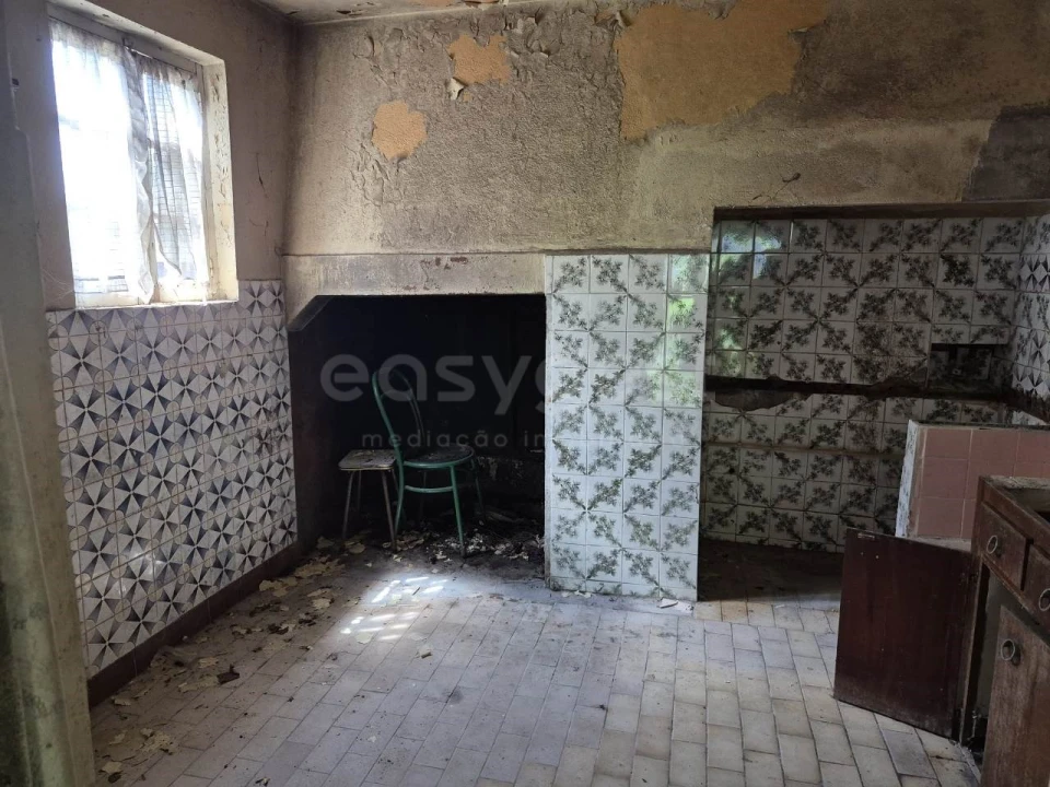 Moradia T2 para Venda em Santiago e São Simão de Litém e Albergaria dos Doze Foto 8