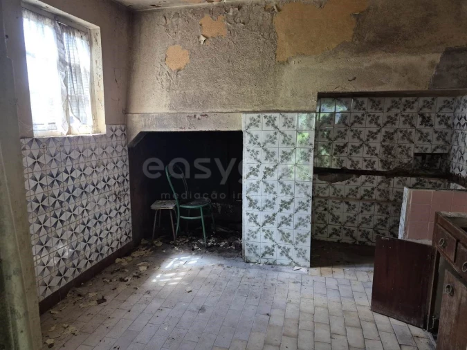 Moradia T2 para Venda em Santiago e São Simão de Litém e Albergaria dos Doze Foto 8