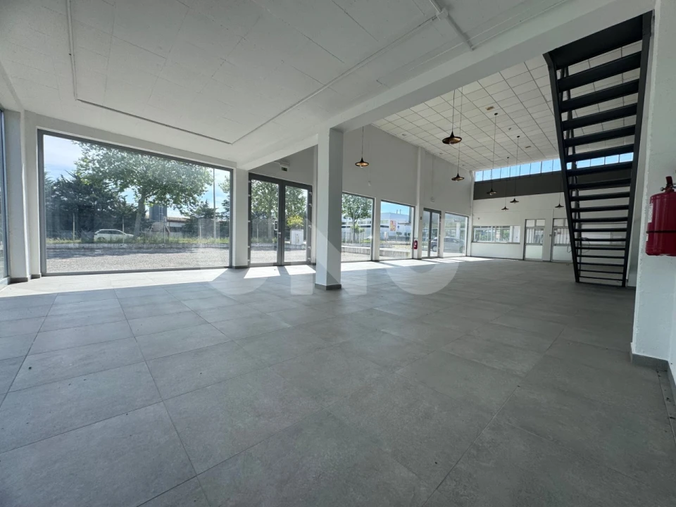 Armazém para Arrendamento em Castelo Branco Foto 1