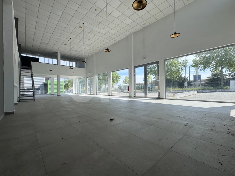 Armazém para Arrendamento em Castelo Branco Foto 2