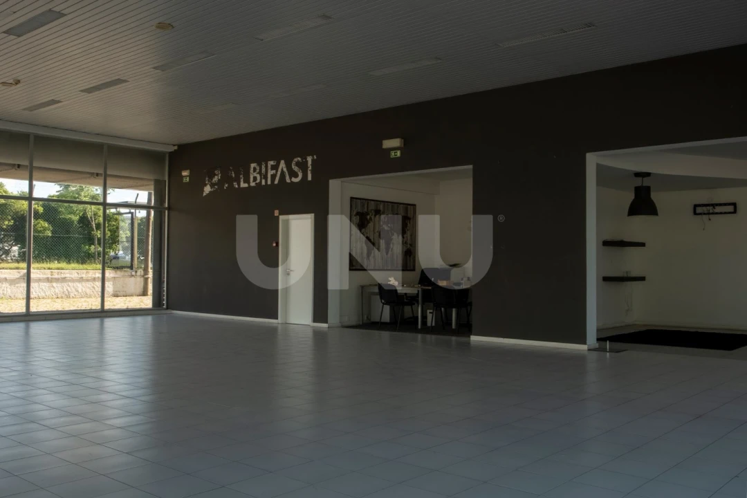 Armazém para Arrendamento em Castelo Branco Foto 3