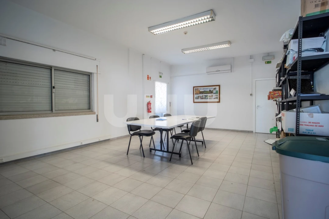 Armazém para Arrendamento em Castelo Branco Foto 6