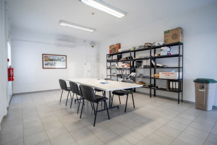 Armazém para Arrendamento em Castelo Branco Foto 7