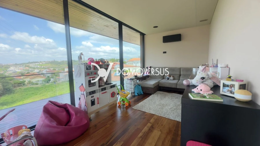 Moradia T5 para Venda em Avintes Foto 17