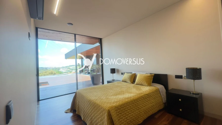 Moradia T5 para Venda em Avintes Foto 12